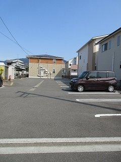 ノース・エンゼルの駐車場