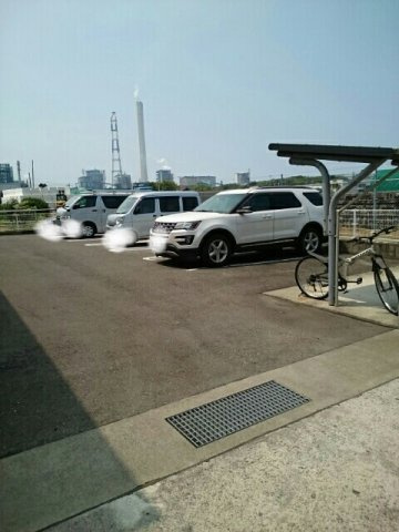 ノヴェール新幸Ⅱの駐車場
