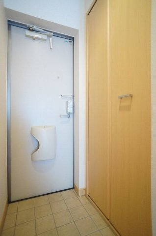 アイ・プラシードの玄関
