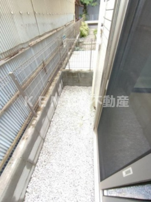 【バルコニー】 | パストラーレ嶺町 | 落ち着いた時間を過ごせるバルコニーです