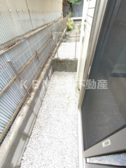 【バルコニー】 | パストラーレ嶺町 | 落ち着いた時間を過ごせるバルコニーです