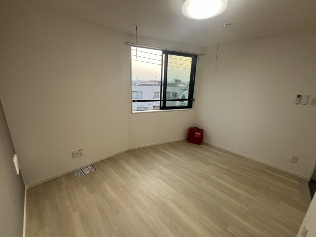 D-STYLEお花茶屋の内装|明るい色調の室内です