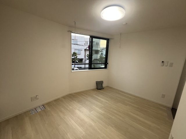 D-STYLEお花茶屋の内装|明るい室内です
