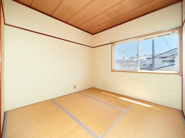 タウンハウス伊川谷の和室|2階4.5帖和室