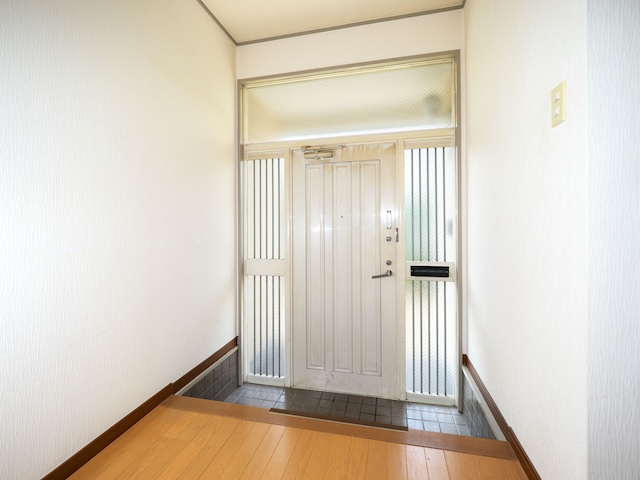 タウンハウス伊川谷の玄関