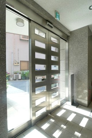 ｆｅｅｔｈ日暮里の外観|外観も気になるポイント