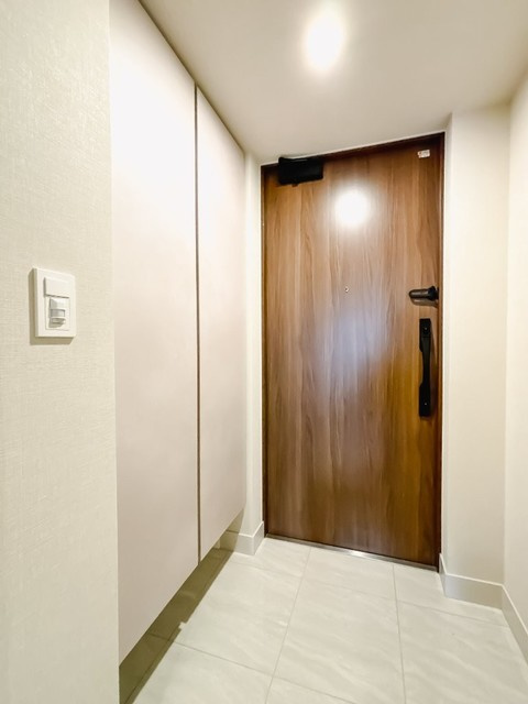 ロイヤルパークス有明の玄関|※写真は同タイプ住戸です。