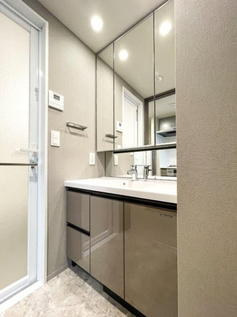 ロイヤルパークス有明の洗面所|※写真は同タイプ住戸です。
