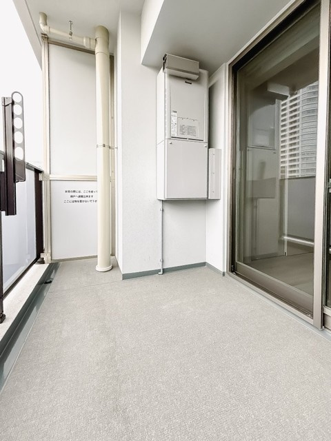 ロイヤルパークス有明のバルコニー|※写真は同タイプ住戸です。
