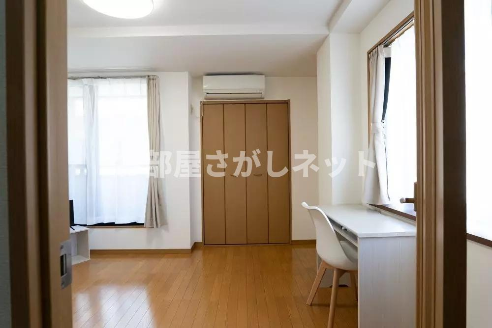 AP1129 エフコート 201の内装|



