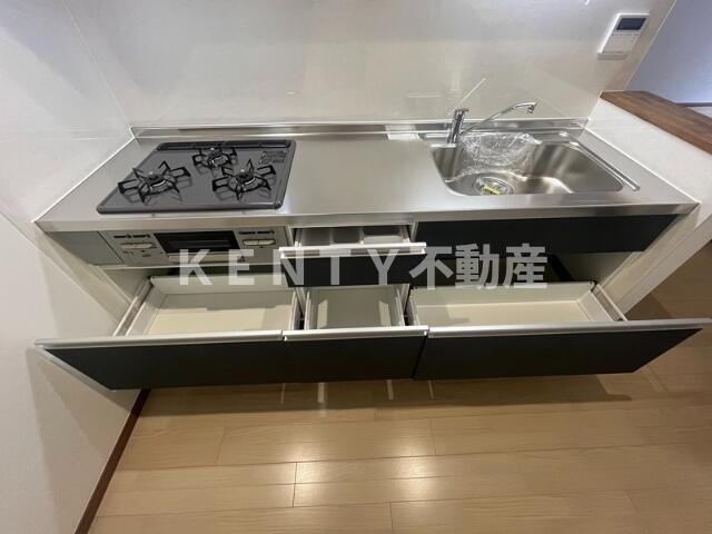 【キッチン】 | 大森ハウス | コンパクトなキッチンで掃除もラクラク