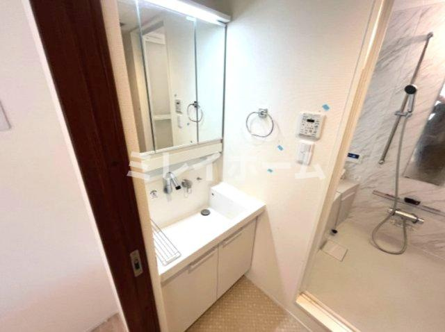 ヴィル・リジエールⅡの洗面所|同建物内、別のお部屋の参考写真になります。