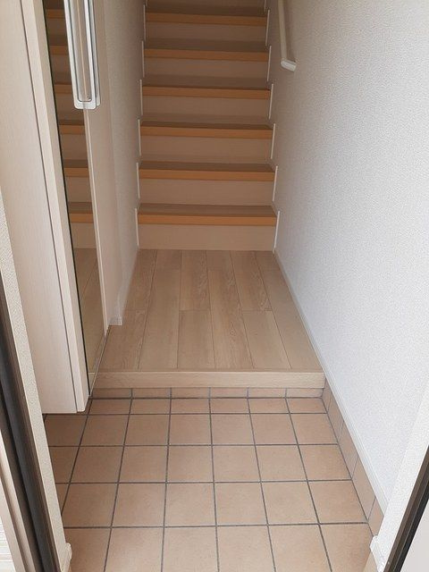ローザ　ビアンカの玄関
