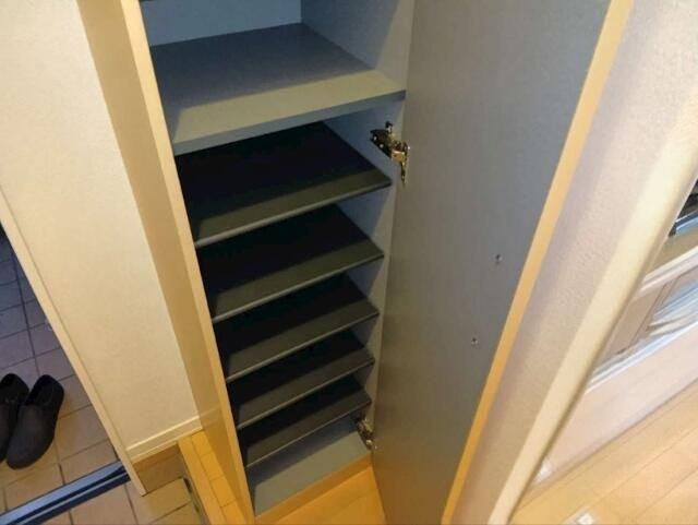 ことといハウスの玄関