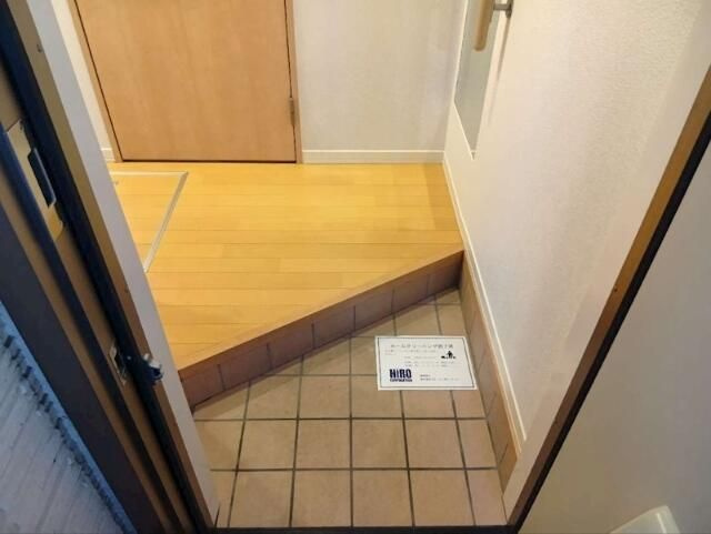 ことといハウスの玄関