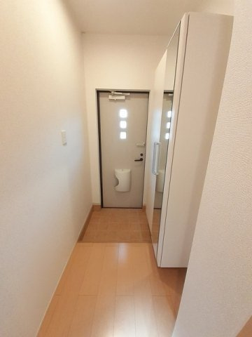 ルミエールⅢの玄関