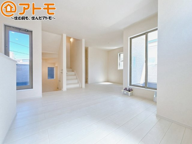【居間・リビング】 | 葵区水落町4期　新築戸建　全1棟 | 家族団らんのイメージは、リビングを思い浮かべませんか？リビングこそ広々としたお部屋が良いですね♪