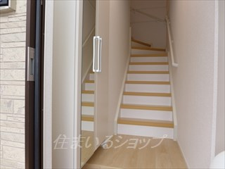 ミルク　ディッパーの玄関