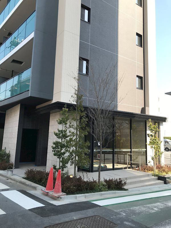 市ヶ谷仲之町ヒルズ　ウイング：South棟のエントランス