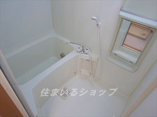エスポワール安芸Ⅱの浴室|追い焚きあり