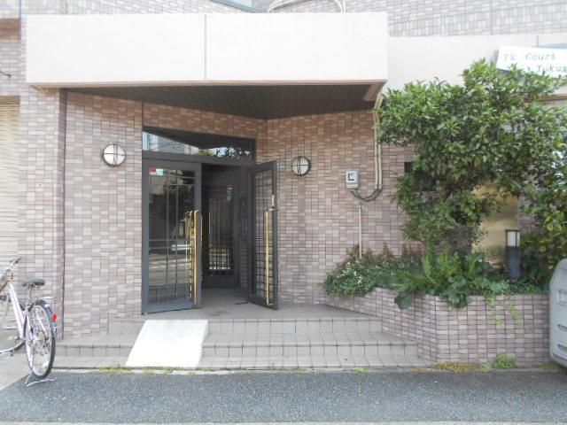 T’s　Court　Tokuyaのエントランス