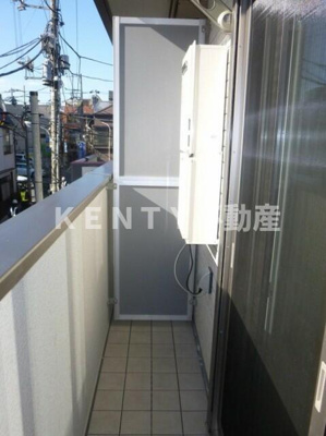【バルコニー】 | Ｙ’ｓ　ＦＬＡＴ　ワイズフラット | 暖かな日差しのふりそそぐバルコニー