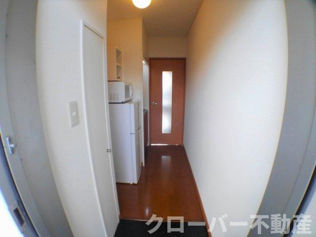 レオパレスシャルマンの玄関
