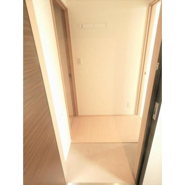 アンバーコートの玄関