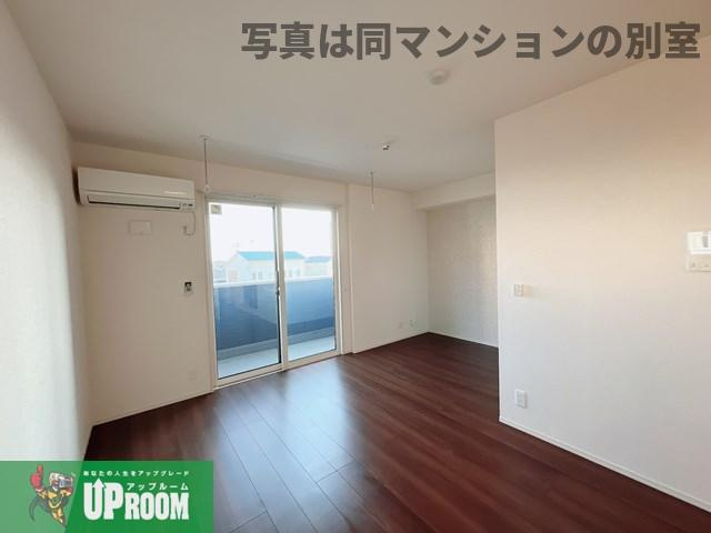 D-room小牧の居間・リビング