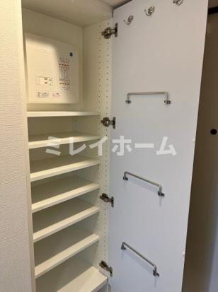 クレヴィスタ品川西大井Ⅱの玄関