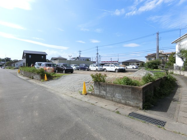 売地　高崎市南大類町全5区画の前面道路含む現地写真
