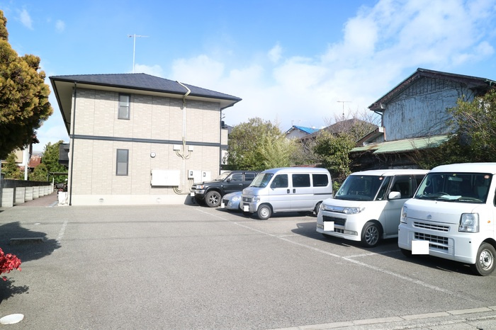 エスポワール二見の駐車場
