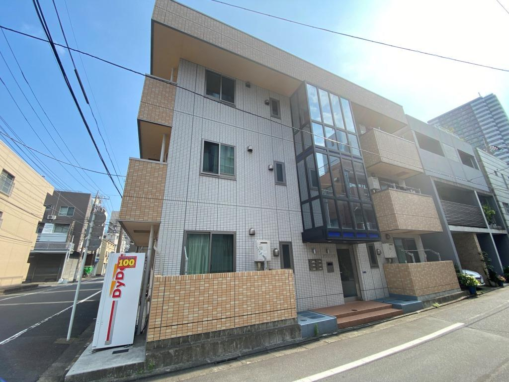 アドバンスの外観