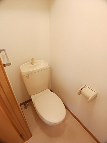 【トイレ】 | エキスポパレス | ゆったりとした空間のトイレです