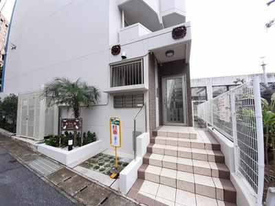 【エントランス】 | あうん荘（Ｄ） | 建物の内部です