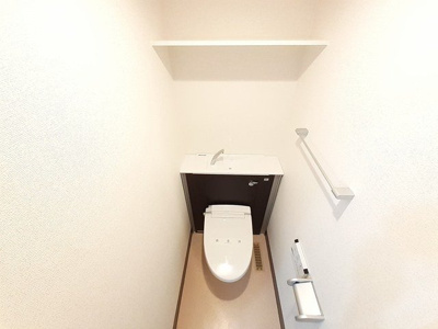 【トイレ】 | あうん荘（Ｄ） | 落ち着いた色調のトイレです