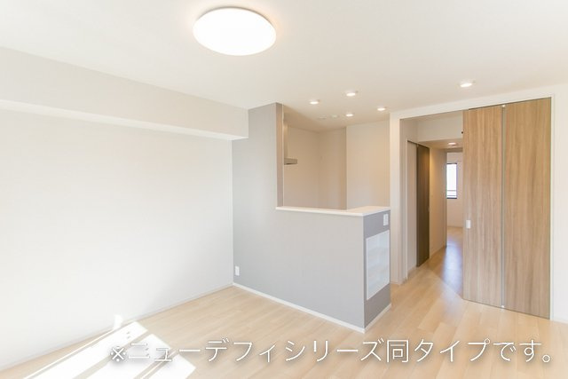 【居間・リビング】 | デネブ | ゆったりとした居間です