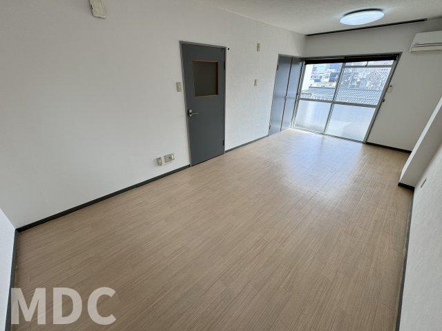 徳島市佐古四番町の賃貸マンションの洗面所