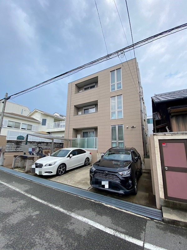 ソラリア一番町の外観