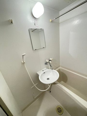 レオパレスフルールの洗面所