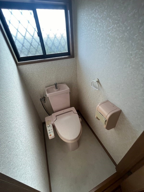 桜木町2丁目貸家のトイレ