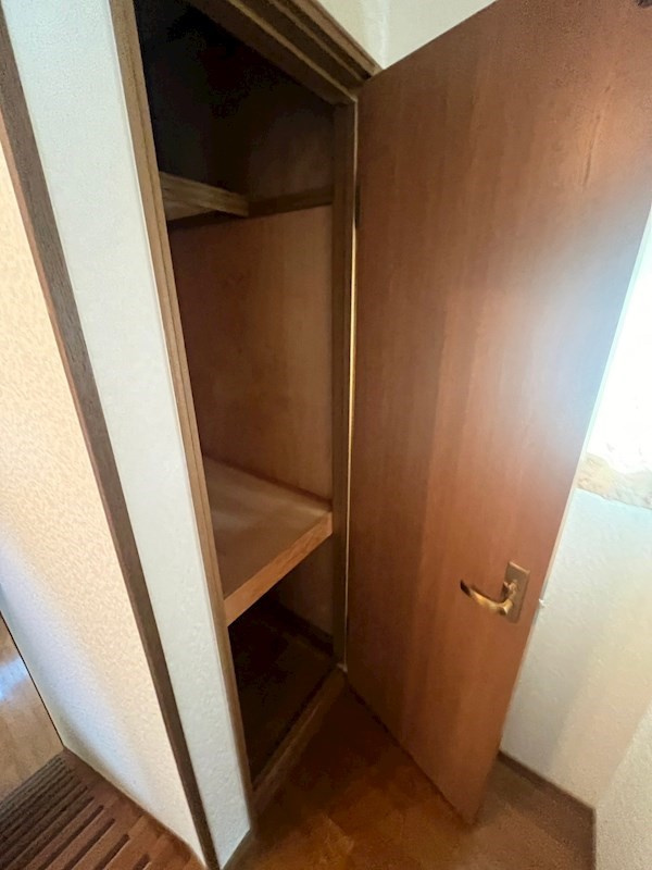 桜木町2丁目貸家の玄関