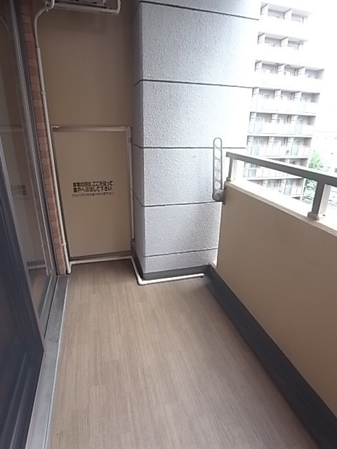 エステムコート三宮EASTポルトマーレのバルコニー