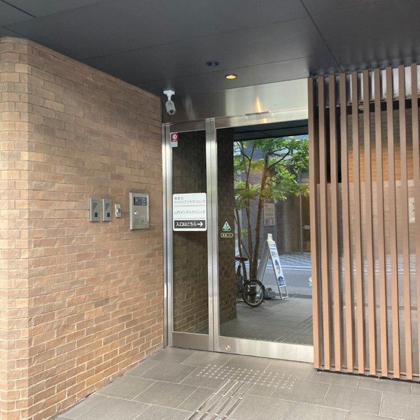 UNO武庫之荘のエントランス|落ち着いたエントランスです