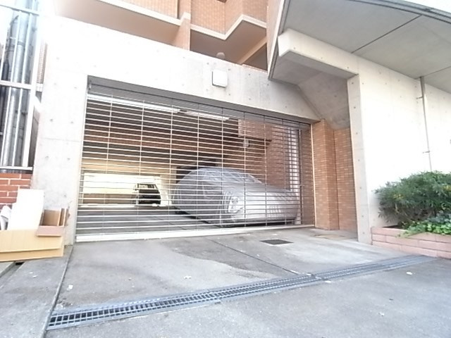 パレス東洋上甲子園の駐車場