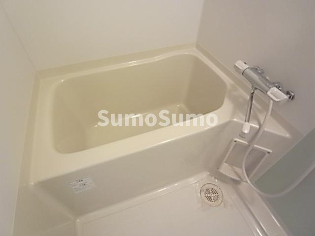 ラフィーノ山手の浴室