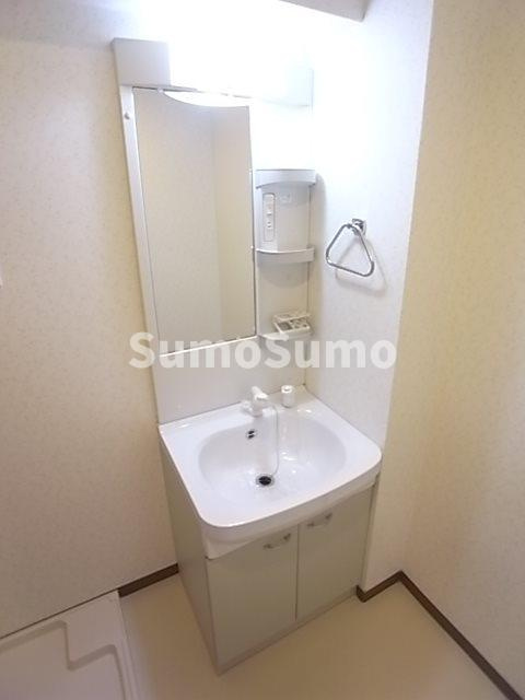 ラフィーノ山手の洗面所