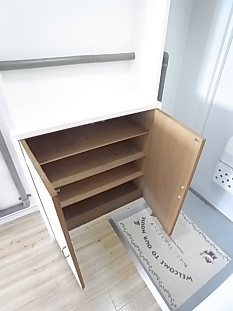 ビレッジハウス南清水タワー1号棟の収納|収納があります