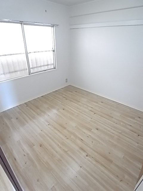 ビレッジハウス南清水タワー1号棟の寝室|落ち着いて過ごせるお部屋なので、寝室にいかがでしょうか