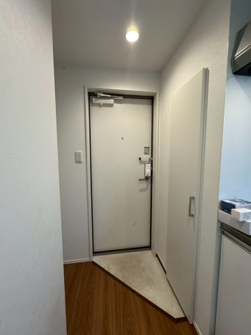 サンクス東須磨の玄関